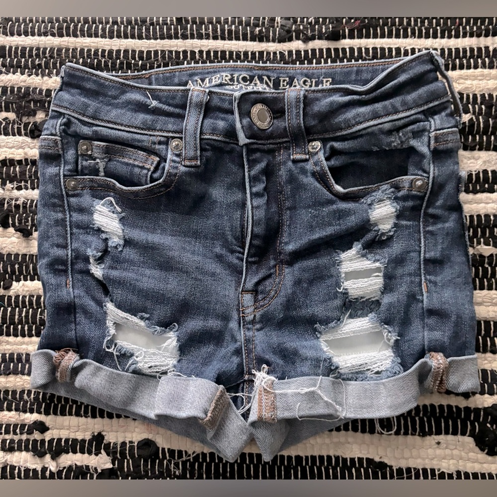 American Eagle Outfitters Blue Jean Shorts Distressed Style, size 00